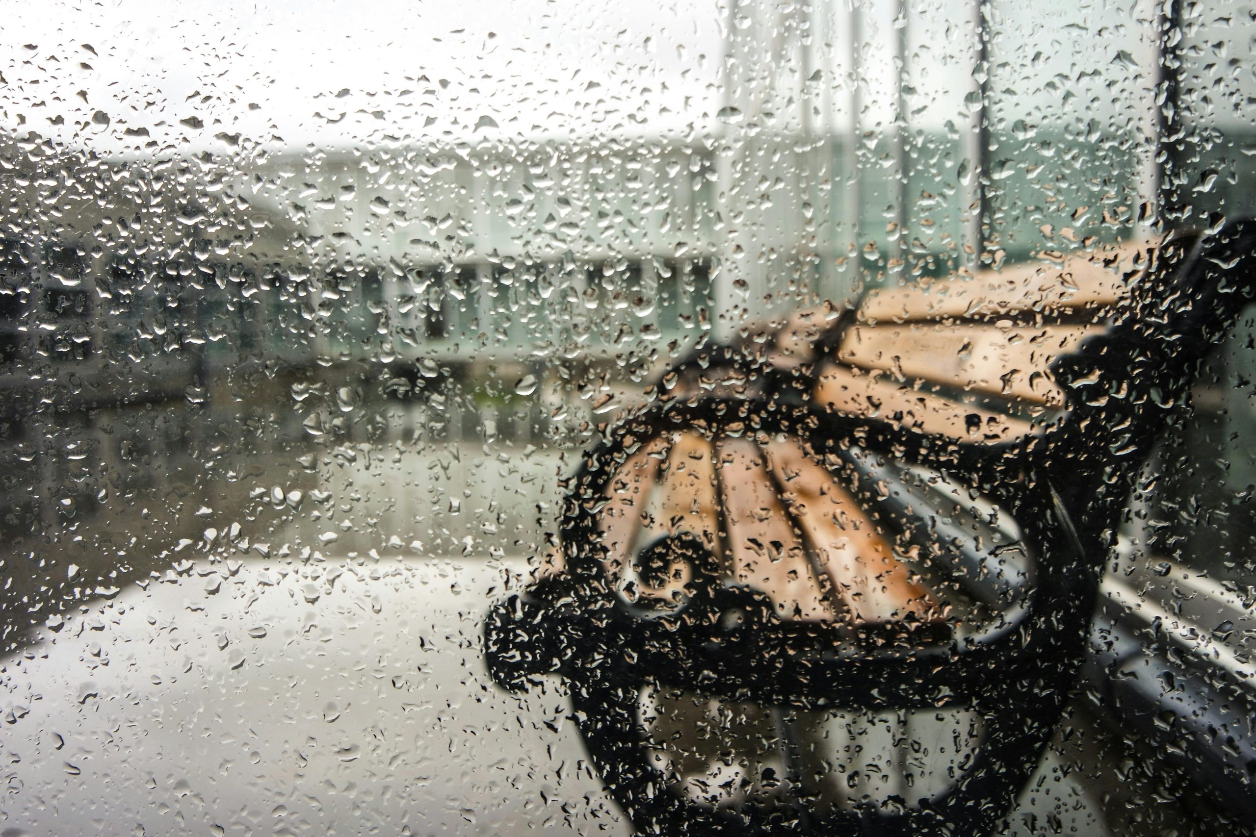 Slecht weer in België: de invloed op de bouwsector